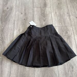 Sangtree Elegant Black Pleated Skirt